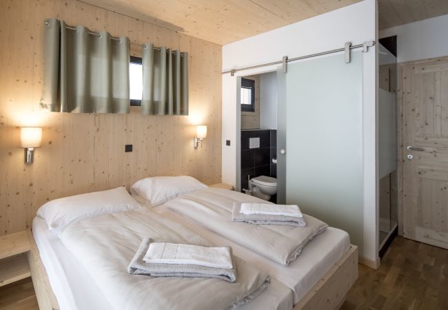 Chalet in Pichl bei Schladming - Superior Chalet # 10 mit Sauna und Whirlwanne innen Chalet in Pichl bei Schladming - Superior Chalet # 10 mit Sauna und Whirlwanne innen