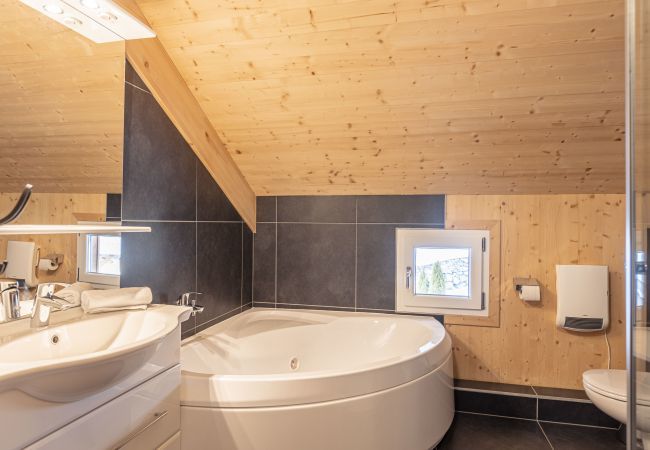 Chalet in Murau - Superior Ferienhaus # 23 mit IR-Sauna & Whirlpool Chalet in Murau - Superior Ferienhaus # 23 mit IR-Sauna & Whirlpool