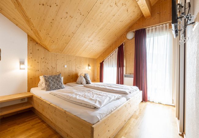Chalet in Murau - Premium Ferienhaus # 14 mit Sauna & Whirlpool Chalet in Murau - Premium Ferienhaus # 14 mit Sauna & Whirlpool