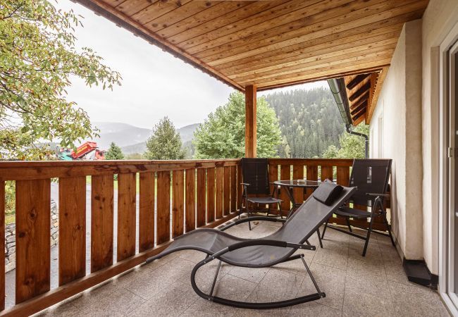 Ferienwohnung in St. Georgen am Kreischberg - Ferienwohnung #1 mit 2 Schlafzimmern für bis zu 6 Personen Ferienwohnung in St. Georgen am Kreischberg - Ferienwohnung #1 mit 2 Schlafzimmern für bis zu 6 Personen