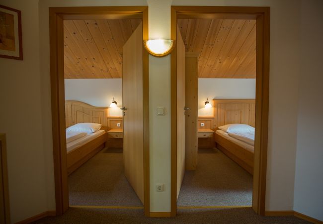 Chalet in Annaberg - Ferienhaus # 54 mit 3 SZ für bis zu 6 Personen Chalet in Annaberg - Ferienhaus # 54 mit 3 SZ für bis zu 6 Personen