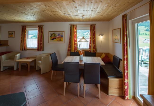 Chalet in Annaberg - Ferienhaus # 54 mit 3 SZ für bis zu 6 Personen Chalet in Annaberg - Ferienhaus # 54 mit 3 SZ für bis zu 6 Personen