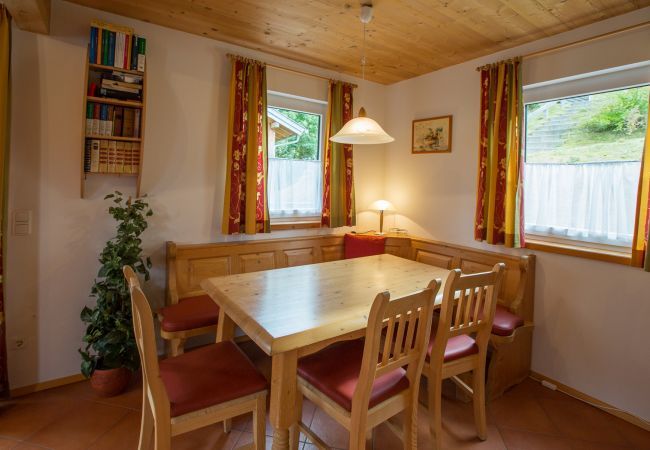 Chalet in Annaberg - Ferienhaus # 51 mit 3 SZ für bis zu 6 Personen Chalet in Annaberg - Ferienhaus # 51 mit 3 SZ für bis zu 6 Personen