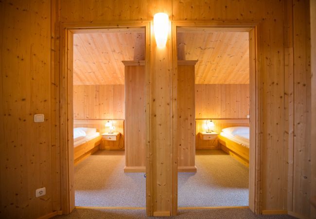 Chalet in Annaberg - Ferienhaus # 65 mit 3 SZ für bis zu 6 Personen Chalet in Annaberg - Ferienhaus # 65 mit 3 SZ für bis zu 6 Personen