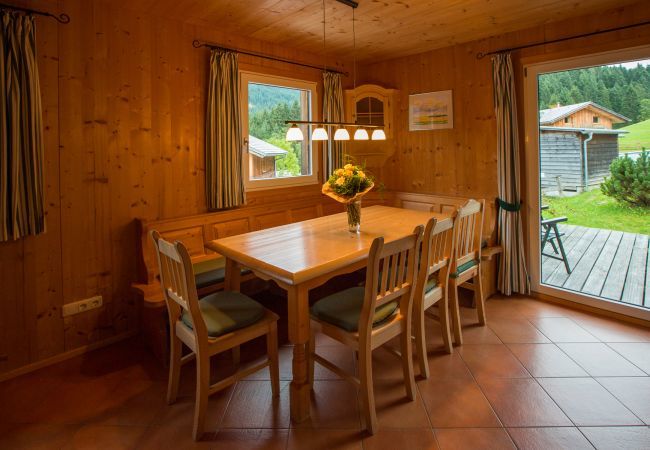 Chalet in Annaberg - Ferienhaus # 65 mit 3 SZ für bis zu 6 Personen Chalet in Annaberg - Ferienhaus # 65 mit 3 SZ für bis zu 6 Personen