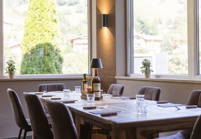 Aparthotel in Saalbach - Premium Suite mit 2 Schlafzimmern & privatem Wellnessbereich  Aparthotel in Saalbach - Premium Suite mit 2 Schlafzimmern & privatem Wellnessbereich