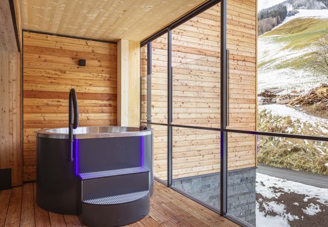 Aparthotel in Saalbach - Premium Suite mit 2 Schlafzimmern & privatem Wellnessbereich  Aparthotel in Saalbach - Premium Suite mit 2 Schlafzimmern & privatem Wellnessbereich