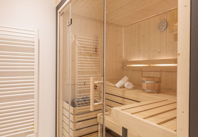 Aparthotel in Saalbach - Premium Suite mit 2 Schlafzimmern & privatem Wellnessbereich  Aparthotel in Saalbach - Premium Suite mit 2 Schlafzimmern & privatem Wellnessbereich