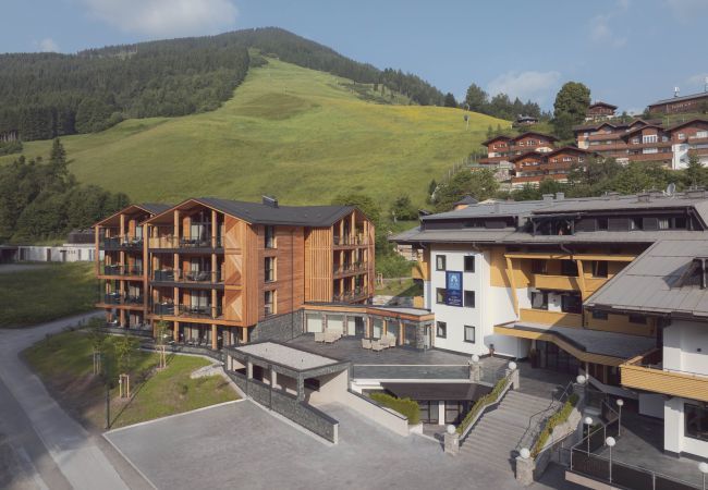 Aparthotel in Saalbach - Premium Suite mit 2 Schlafzimmern & privatem Wellnessbereich  Aparthotel in Saalbach - Premium Suite mit 2 Schlafzimmern & privatem Wellnessbereich