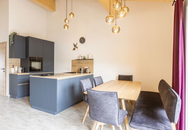 Ferienwohnung in St. Georgen am Kreischberg - Superior Ferienwohnung # 7 für bis zu 4 Personen  Ferienwohnung in St. Georgen am Kreischberg - Superior Ferienwohnung # 7 für bis zu 4 Personen