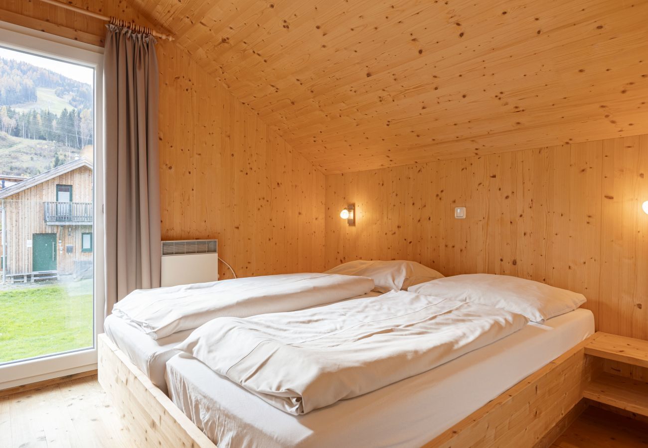 Ferienhaus in St. Georgen am Kreischberg - Chalet # 2a mit 4 Schlafzimmer, IR-Sauna & Whirlpool Ferienhaus in St. Georgen am Kreischberg - Chalet # 2a mit 4 Schlafzimmer, IR-Sauna & Whirlpool
