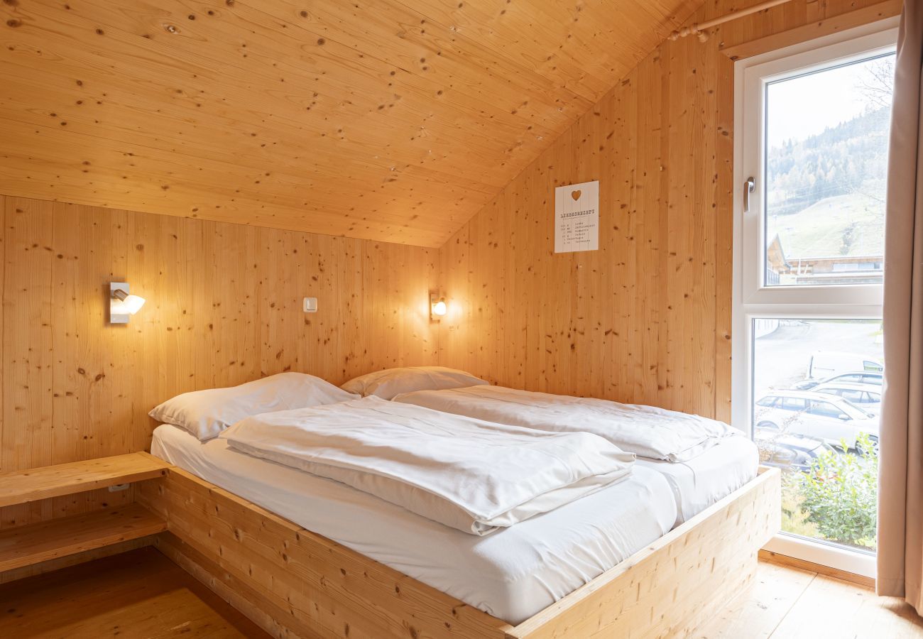 Ferienhaus in St. Georgen am Kreischberg - Chalet # 2a mit 4 Schlafzimmer, IR-Sauna & Whirlpool Ferienhaus in St. Georgen am Kreischberg - Chalet # 2a mit 4 Schlafzimmer, IR-Sauna & Whirlpool