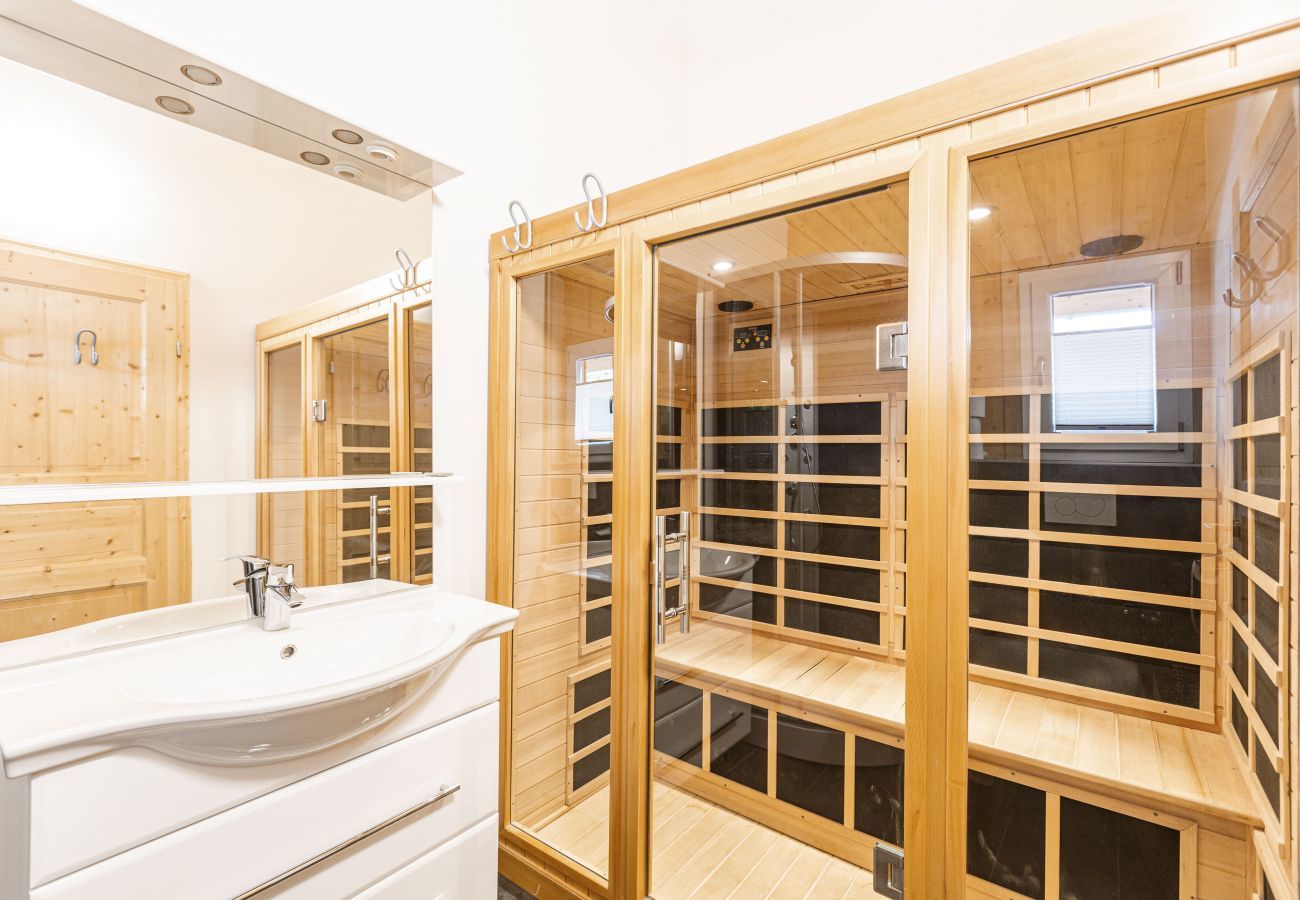 Ferienwohnung in St. Georgen am Kreischberg - Premium Ferienwohnung # 1 für bis zu 6 Personen mit IR-Sauna & Whirlpool Ferienwohnung in St. Georgen am Kreischberg - Premium Ferienwohnung # 1 für bis zu 6 Personen mit IR-Sauna & Whirlpool