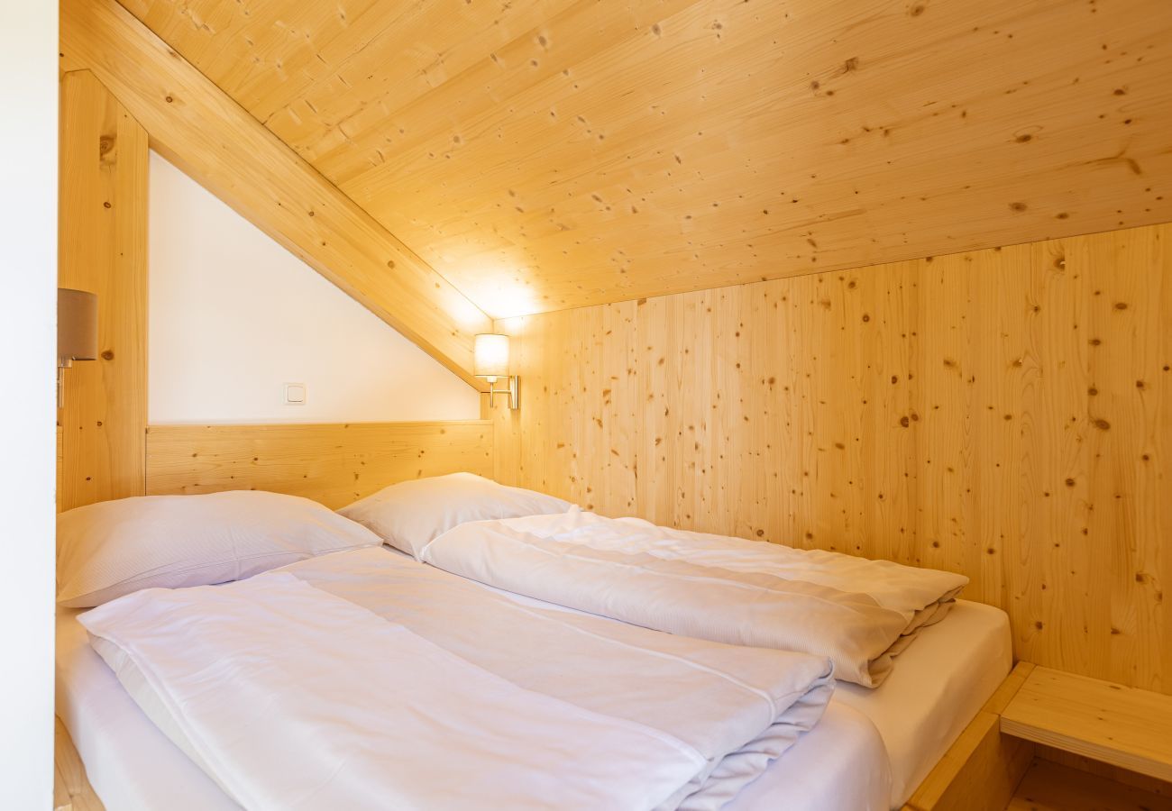 Ferienhaus in St. Georgen am Kreischberg - Chalet # 49a mit 4 Schlafzimmer, IR-Sauna & Whirlpool Ferienhaus in St. Georgen am Kreischberg - Chalet # 49a mit 4 Schlafzimmer, IR-Sauna & Whirlpool