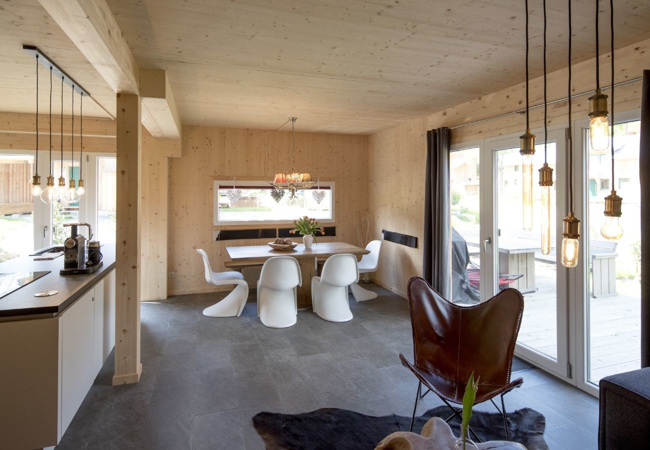 Ferienhaus in St. Georgen am Kreischberg - Chalet # 3 mit 4 Schlafzimmer, IR-Sauna & Whirlpool Ferienhaus in St. Georgen am Kreischberg - Chalet # 3 mit 4 Schlafzimmer, IR-Sauna & Whirlpool