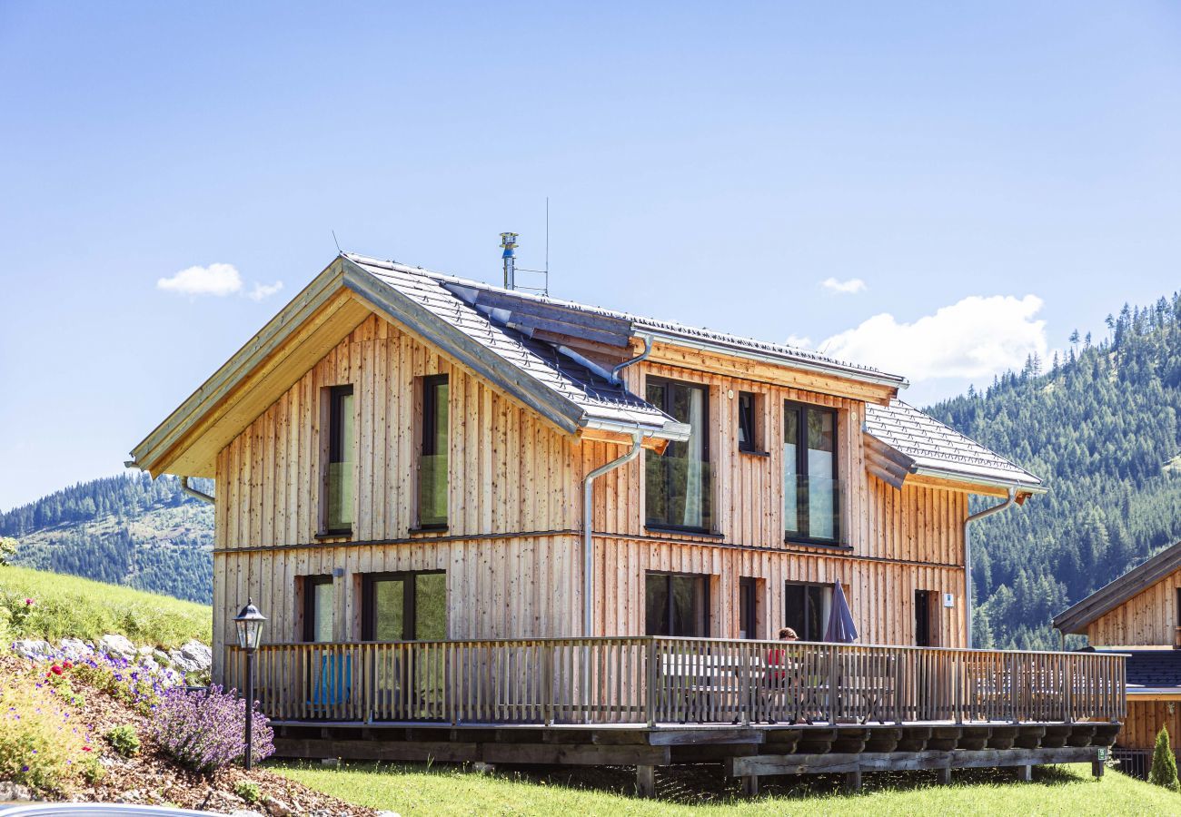 Ferienhaus in Hohentauern - Premium Ferienhaus # 56 mit IR-Sauna & Whirlpool Ferienhaus in Hohentauern - Premium Ferienhaus # 56 mit IR-Sauna & Whirlpool