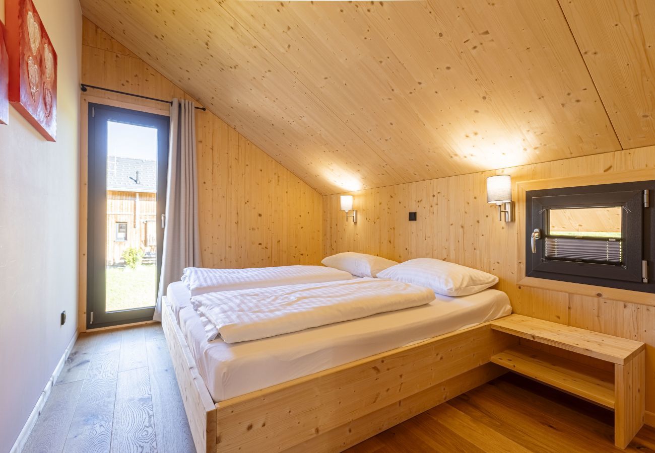 Ferienhaus in Hohentauern - Premium Ferienhaus # 56 mit IR-Sauna & Whirlpool Ferienhaus in Hohentauern - Premium Ferienhaus # 56 mit IR-Sauna & Whirlpool