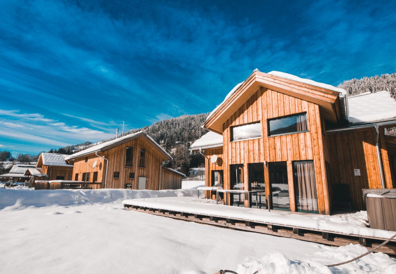 Chalet in Murau - Premium Ferienhaus # 10 mit IR-Sauna & Whirlpool Chalet in Murau - Premium Ferienhaus # 10 mit IR-Sauna & Whirlpool