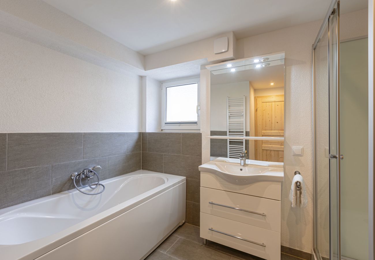 Ferienwohnung in Eisenerz - Superior Ferienwohnung mit IR-Sauna & inkl. Frühstück Ferienwohnung in Eisenerz - Superior Ferienwohnung mit IR-Sauna & inkl. Frühstück