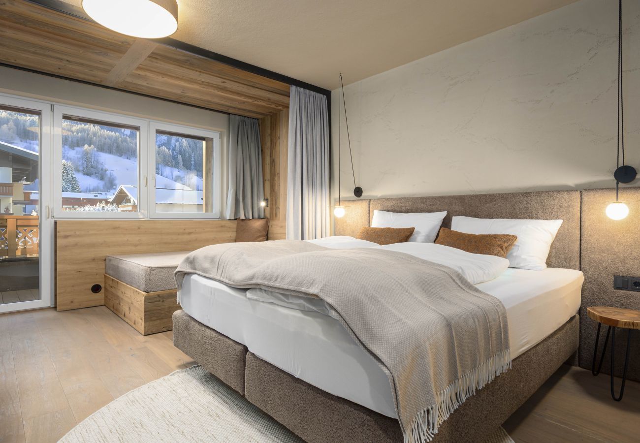 Aparthotel in Kaprun - Doppelzimmer mit Schlafsofa, inkl. Frühstück